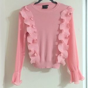 Pink cliche sweater with ruffles